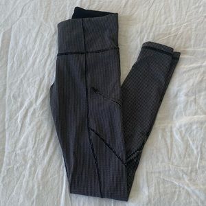 Lululemon Leggings (checker pattern)